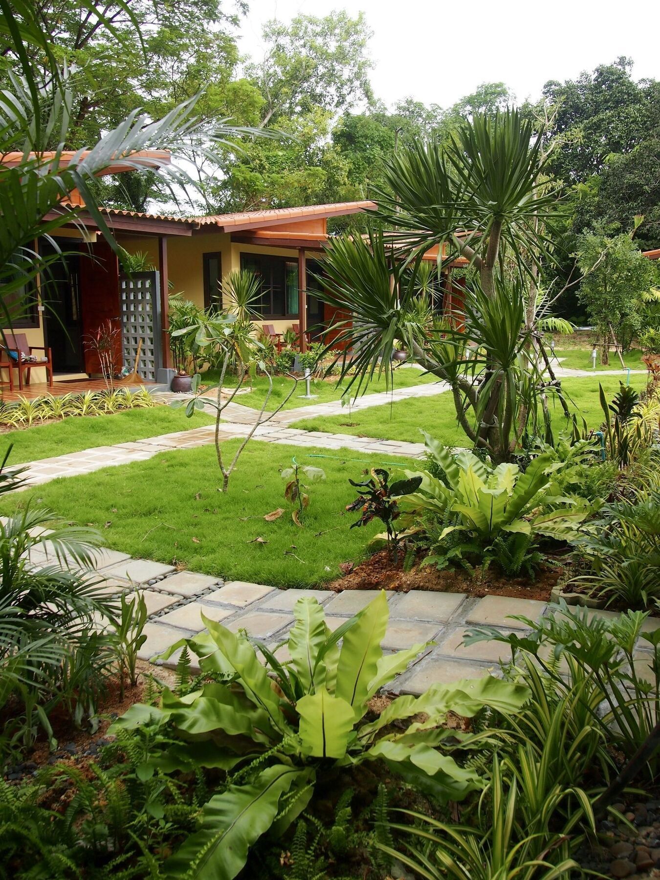 At Bangsak Resort Khao Lak Buitenkant foto